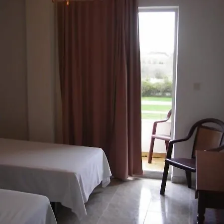 Hotel La Alegria *